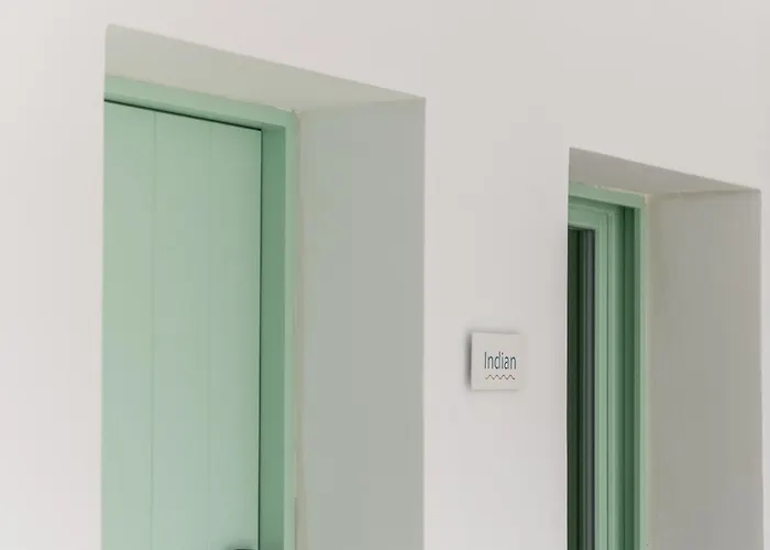 Okeanos Hotel Vourkari