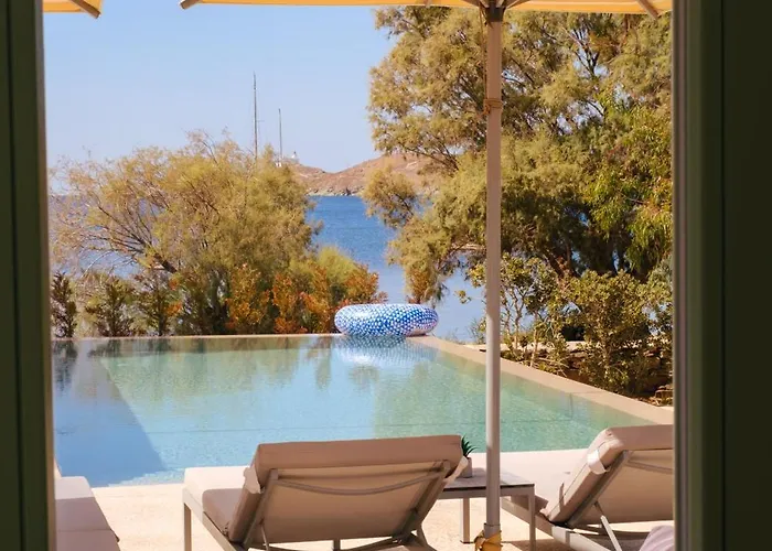 Okeanos Hotel Vourkari